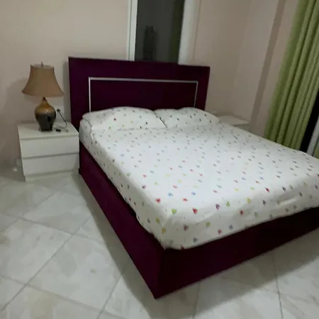 I Ii アパート ティラナ